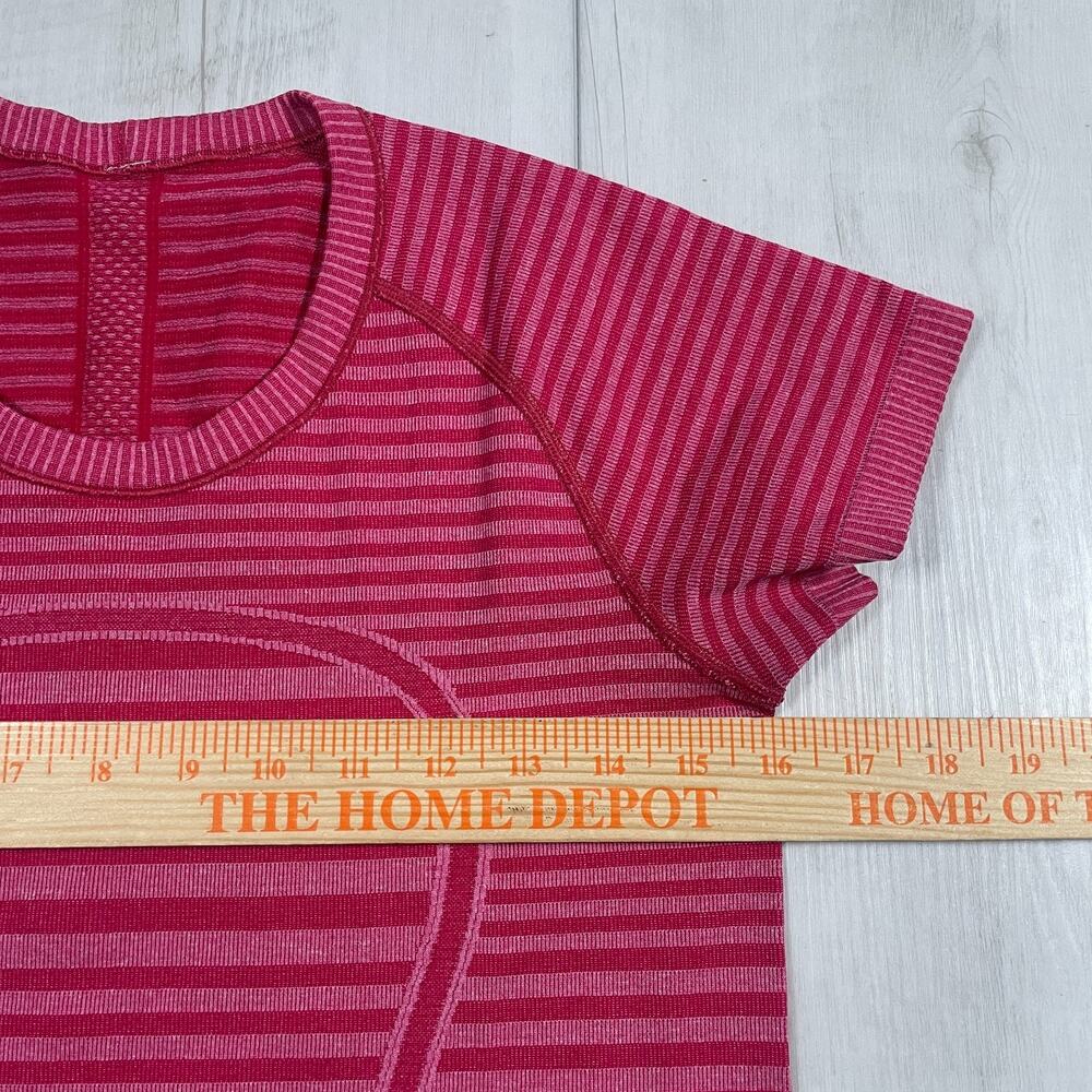 Lululemon Women's 8 Swiftly Crew Lucy Stripe Short Sleeve Pink Shirt Running - Picture 10 of 11